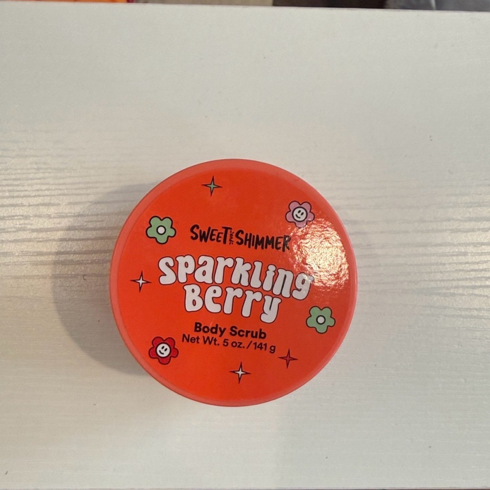 Sweet Shimmer Sparkling Berry Body Scrub (5 oz)
